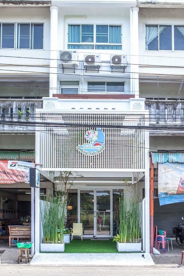 Railway Park Hostel Chiang Mai Exterior photo